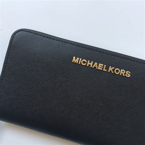 michael kors ארנקים